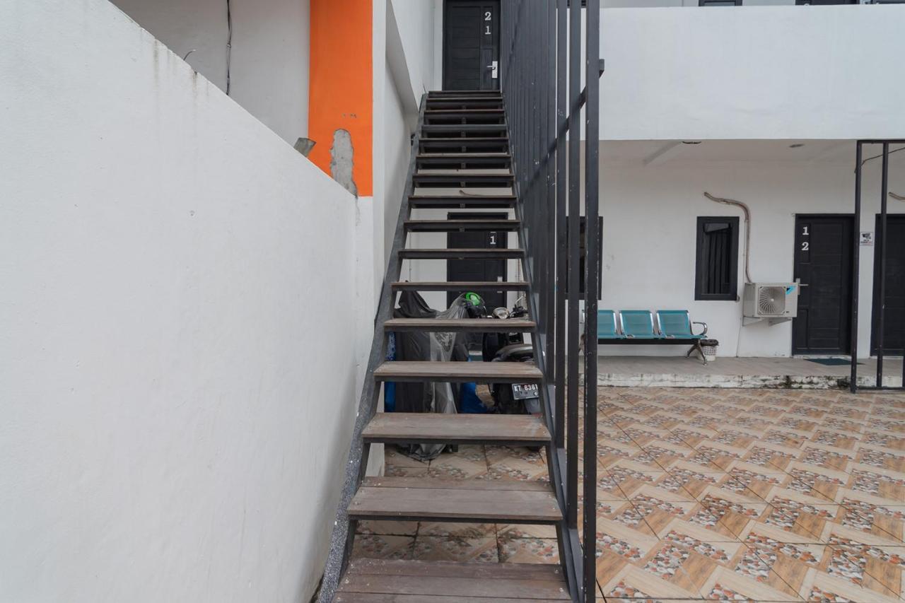 Reddoorz At Sani Guest House Balikpapan 외부 사진